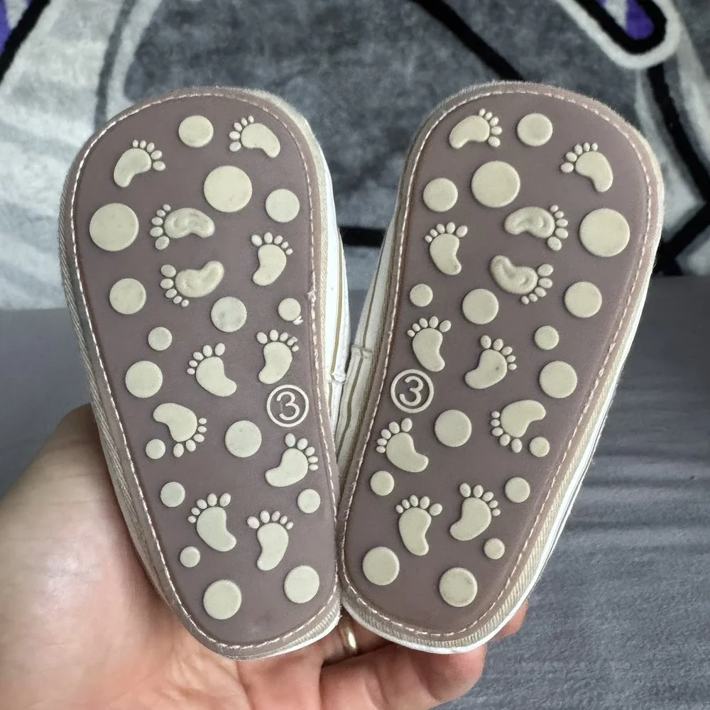 Size 3c - Soft Bottom Baby Shoes White Brown Nike